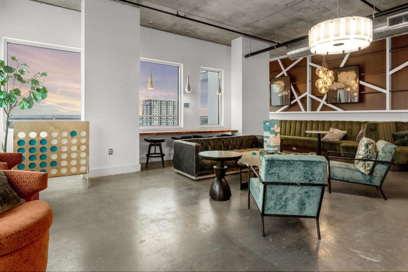 Modern 2 Bed Getaway Steps From Tropicana Field Сент-Питерсберг Экстерьер фото