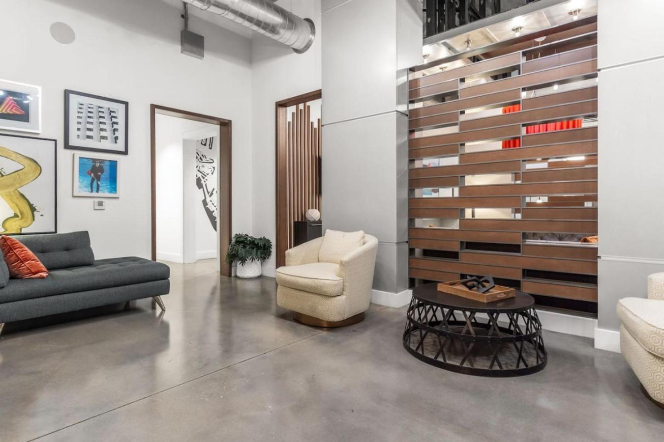 Modern 2 Bed Getaway Steps From Tropicana Field Сент-Питерсберг Экстерьер фото